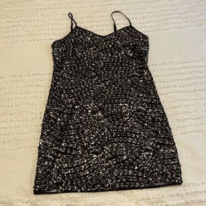 Vince camuto,  sequins cocktail/ evening dress ( New year) size S almost new…